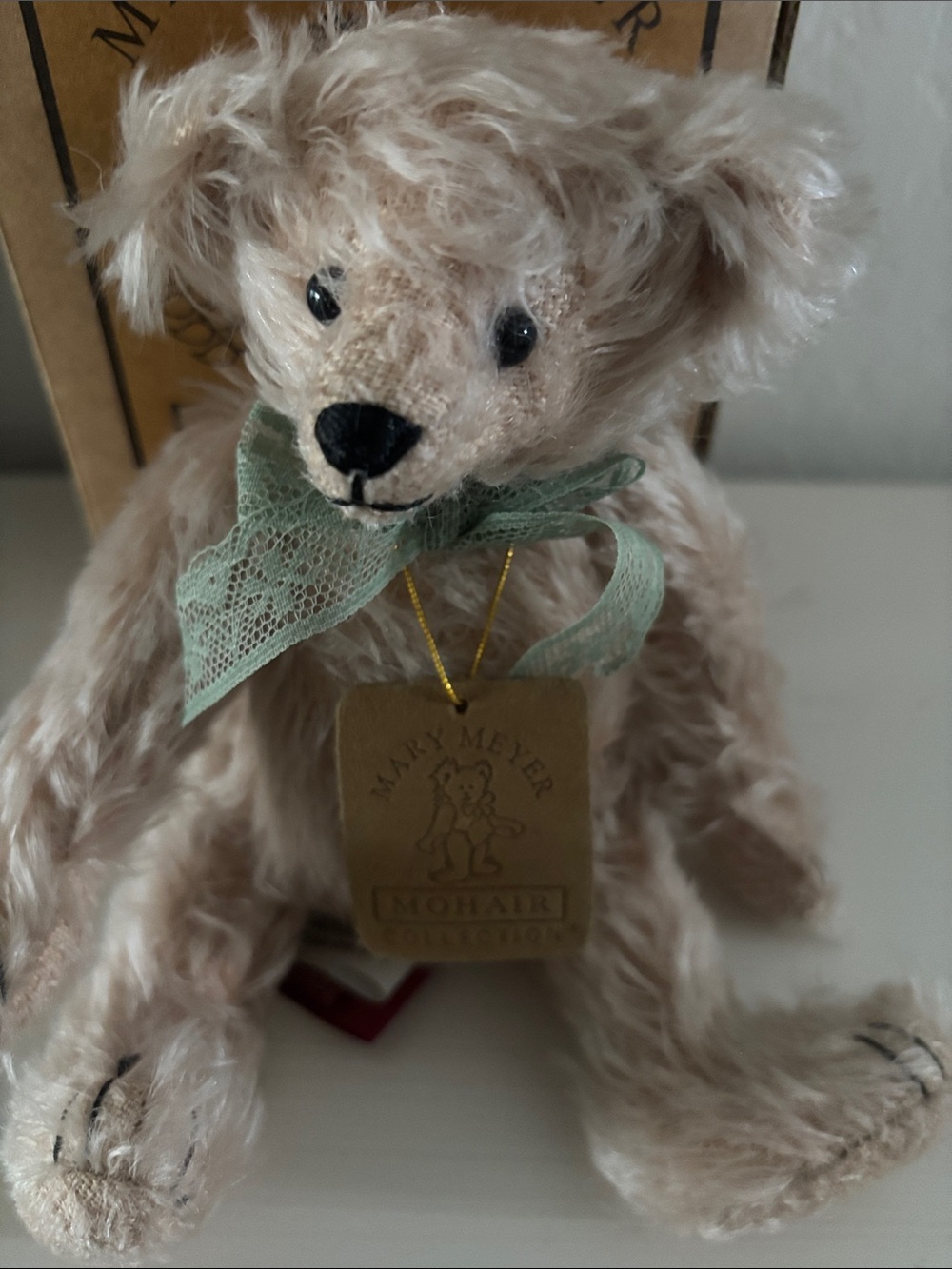 Mary Meyer Mohair “Kendra” jointed Bear - Picture 9 of 9